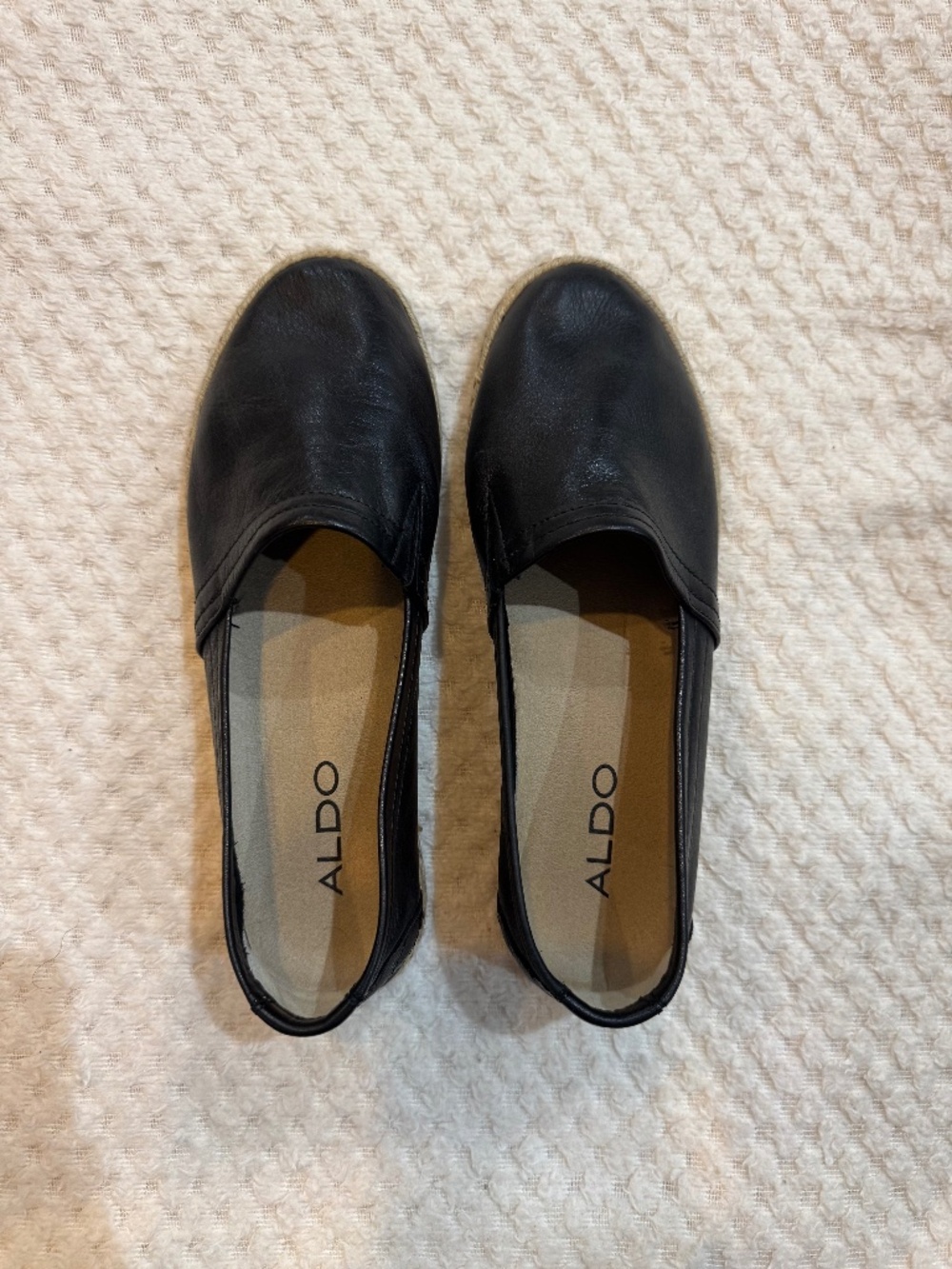 Aldo Women’s Alerien-97 Flats, Black, Size US 6, New With Box